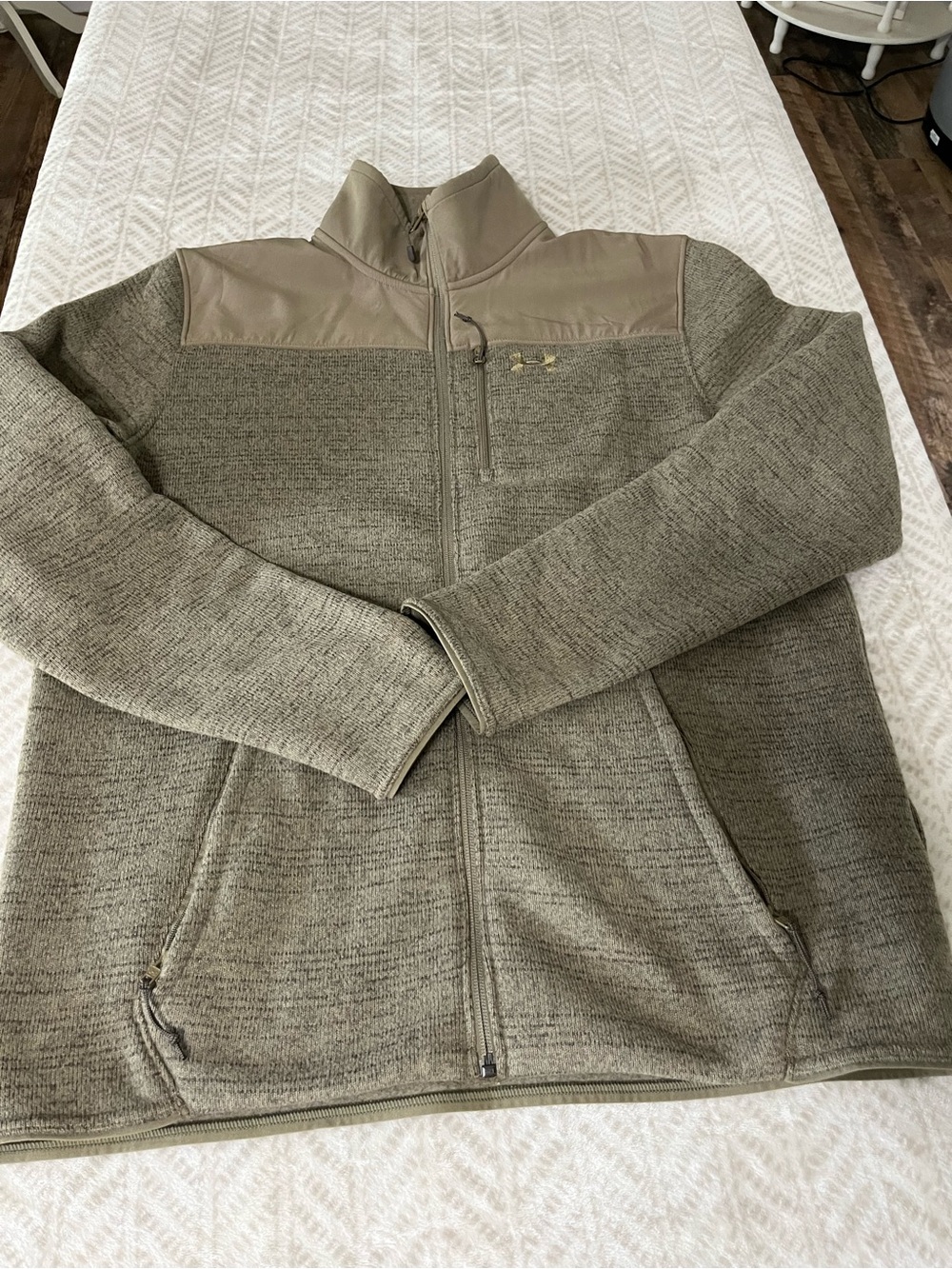 Under Armour Large Men's Full-Zip Sweater Jacket - Olive Green